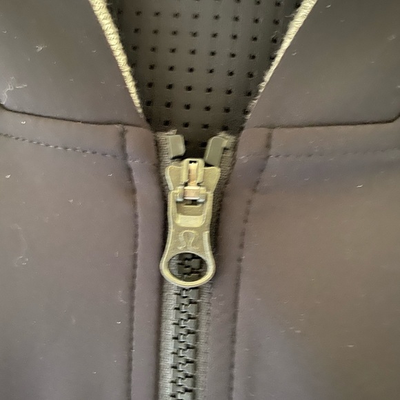 Lululemon baseball jacket size 8 - Picture 4 of 12